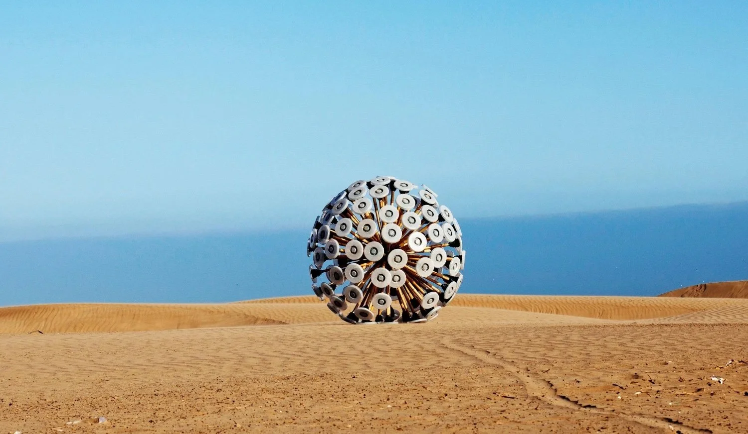 Mine Kafon — Massoud and Mahmud Hassani, 2013