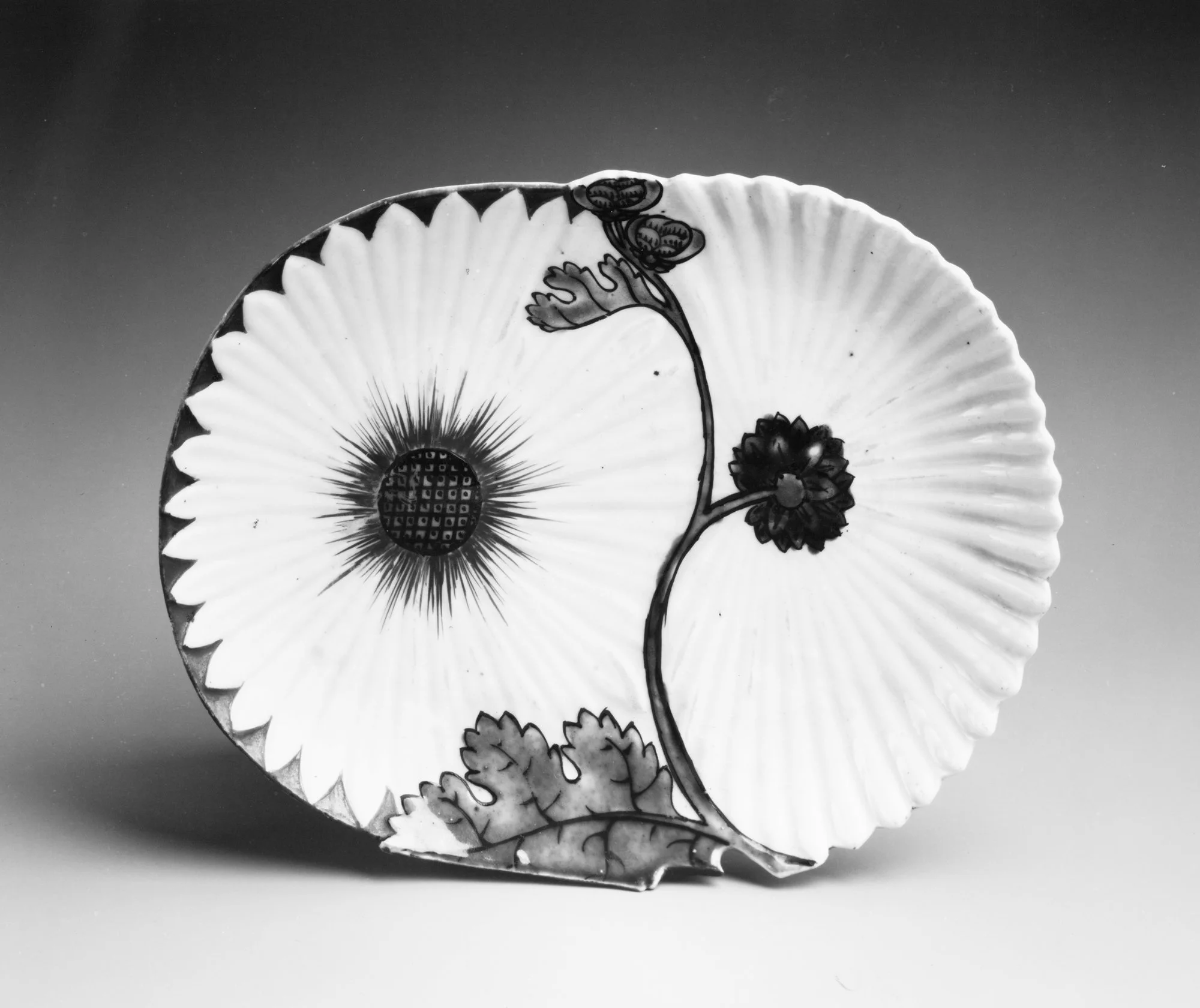 Molded Dish with Chrysanthemum Design, Japan